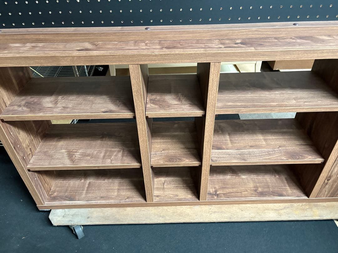 大川家具　リベルタ　ディスプレイスタンドシェルフ　使い方は自由！