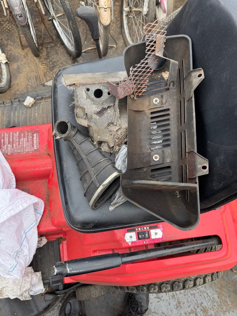 ホンダ HT3813芝刈り機