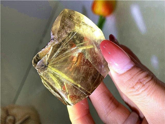 ★AAA級天然ゴールドルチルクォーツ原石YT7P3/208P13C