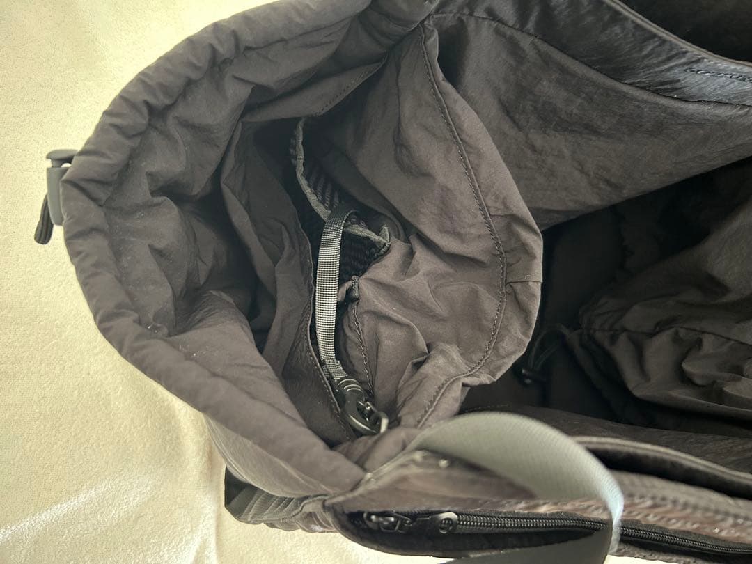 【ＳＯＬＰＲＥＳＡ】ＮＹＬＯＮ　ＱＵＩＬＴＩＮＧ　ＴＯＴＥ　ＢＡＧ　Ｍ－ＳＩＺＥ