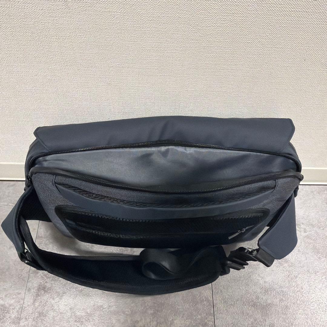 TRIDEAL TOUGH BIG SLING BAG 　ネイビー