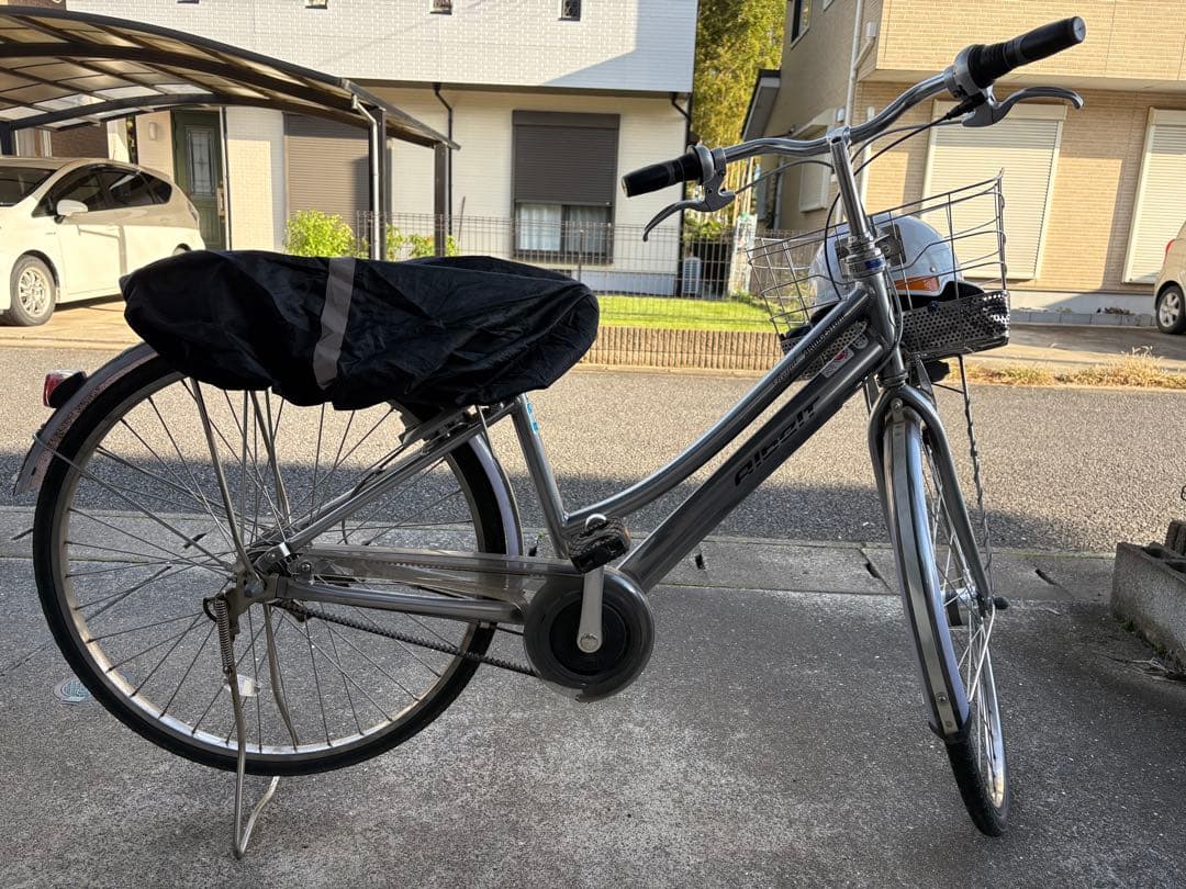 定価約11万 通勤通学向け自転車 ブリヂストンアルベルトロイヤル(付属品約1万)