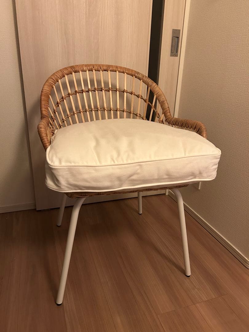 【美品】IKEA イケア NILSOVE ニルソーヴェ　椅子＆新品クッション付き