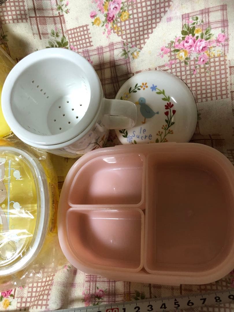 新品　美品　ルシュクル　お弁当箱　マグカップ　ウサギ　おにぎりケース　ランチ