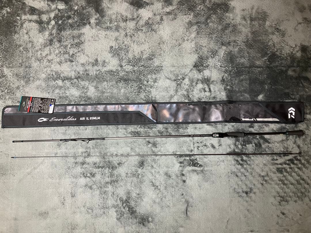 エメラルダス　Air 85MLM IL(インターライン) ロッドケース付き