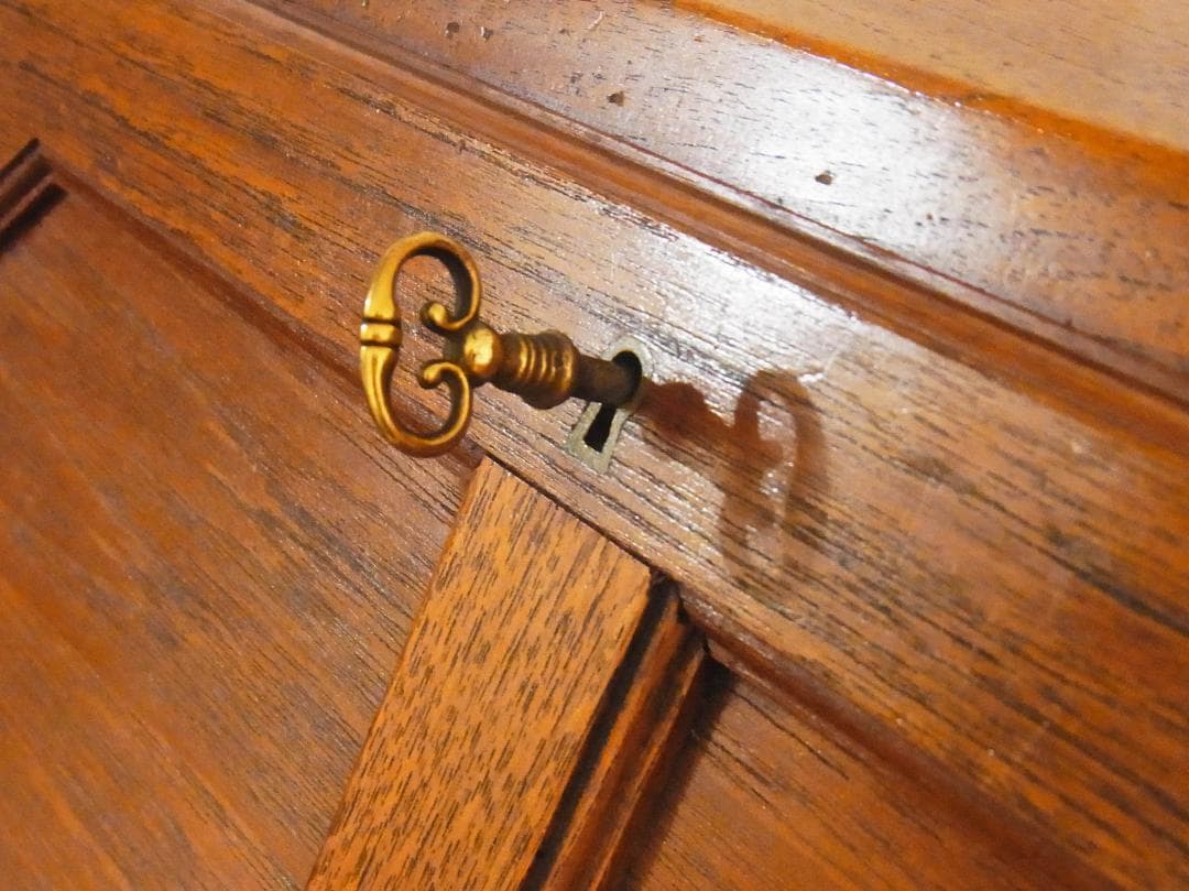 英国 アンティーク 家具 ライティングビューロー 鍵付き　真鍮金具