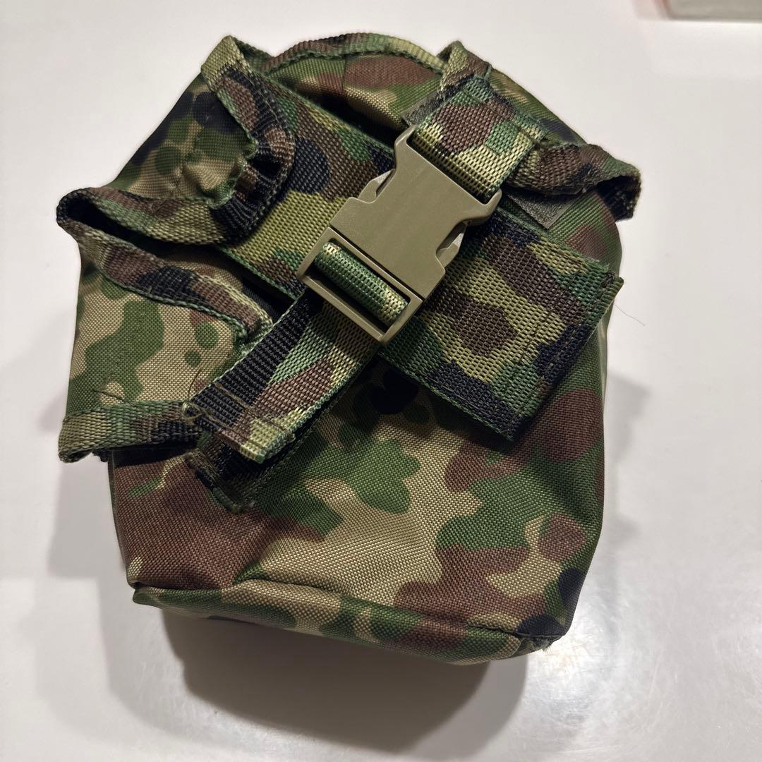 水筒覆い　自衛隊