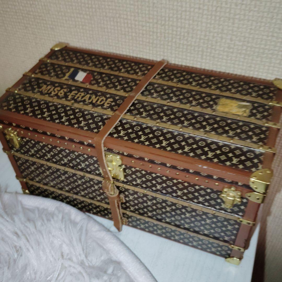 ルイヴィトン　置物