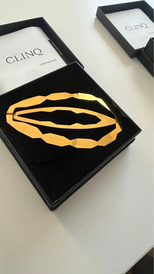 CLINQ ヘアクリップ