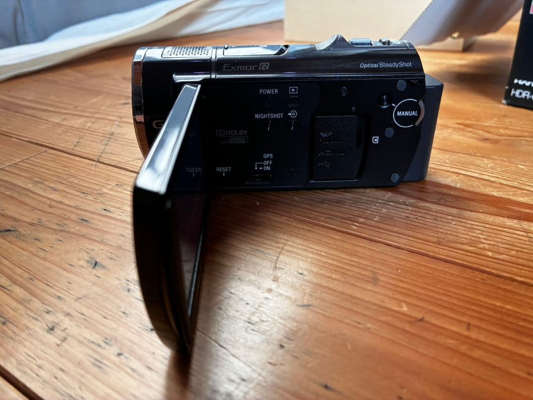 ビデオカメラ SONY Handycam HD 64GB hdr-cx520x