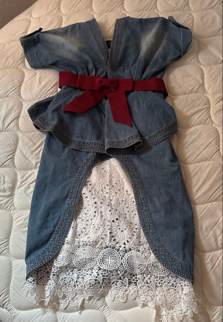 希少アイテム cheap!!by vaNiteペプラムレイヤードデニムワンピース