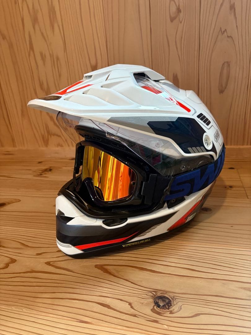 HORNET ADV INVIGORATE ✖️ SWANS MX-TALON