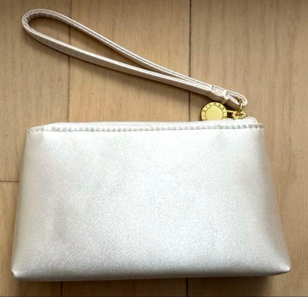 【新品・未使用】BVLGARI Rose Essentielle ポーチセット