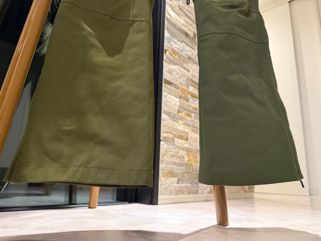 【希少ブランド！極美品】スノーボードウェア 上下セット　XL