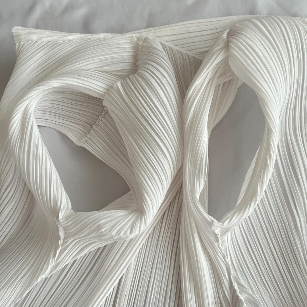 極美品 プリーツプリーズ イッセイミヤケ ブラウス お洒落 ホワイト 3