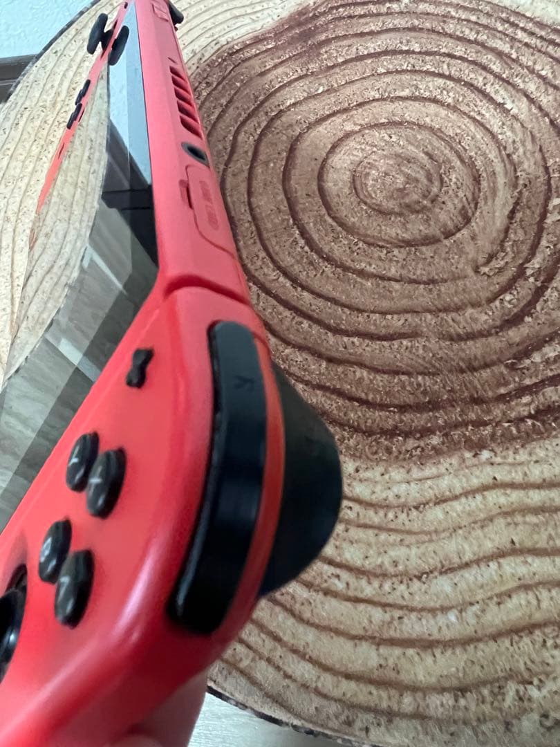 Nintendo Switch ニンテンドースイッチ本体　マリオレッド　箱無し