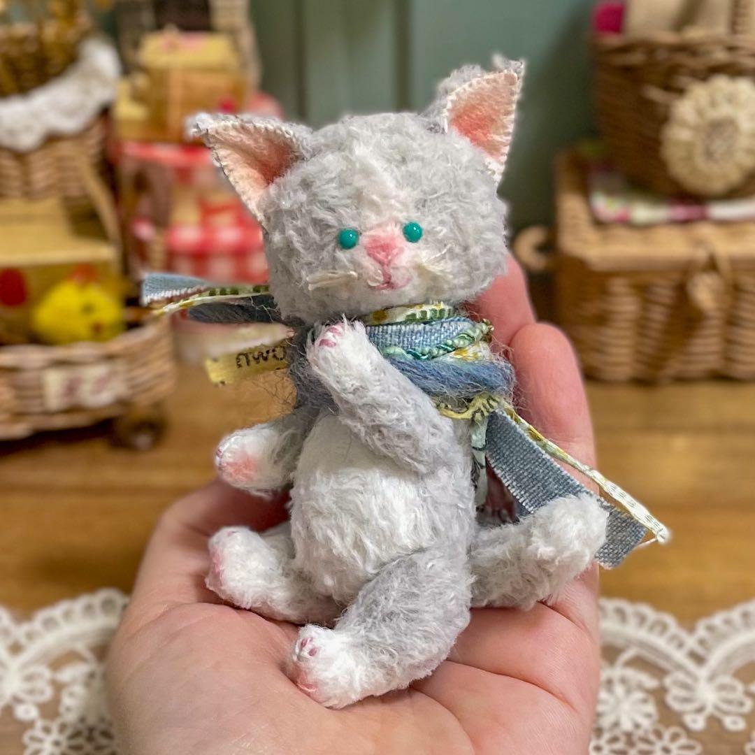 fluffyteddy＊手染めハチワレにゃんこ。