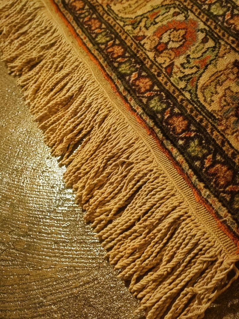 【衛生☆美品☆極上品】シルク製ペルシャ絨毯　ビンテージラグ