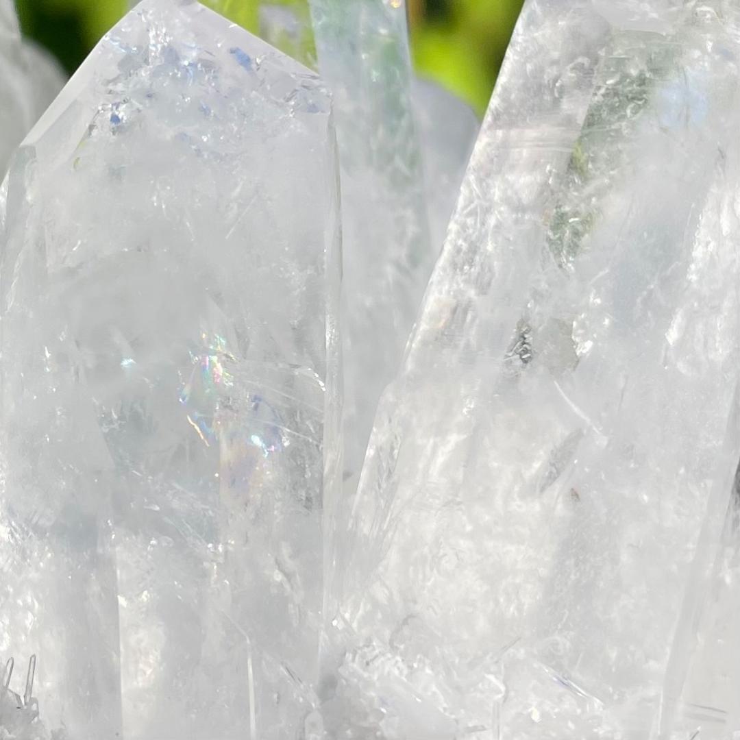 【大きめずっしり２９３g】天然石 虹 サシ クラスター 原石 菊水晶 クリスタル