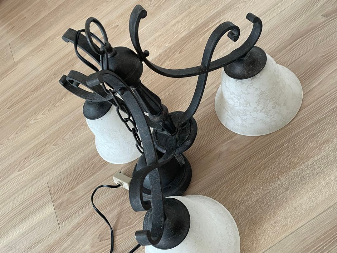 KOIZUMI クラシックスタイル 3灯シャンデリア