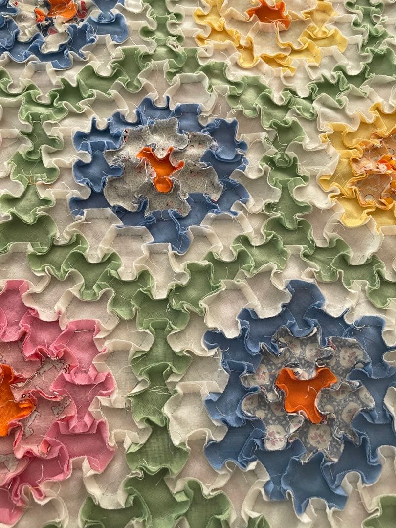 1930年 グランドマザーズ フラワーガーデンキルトのキット 製作途中