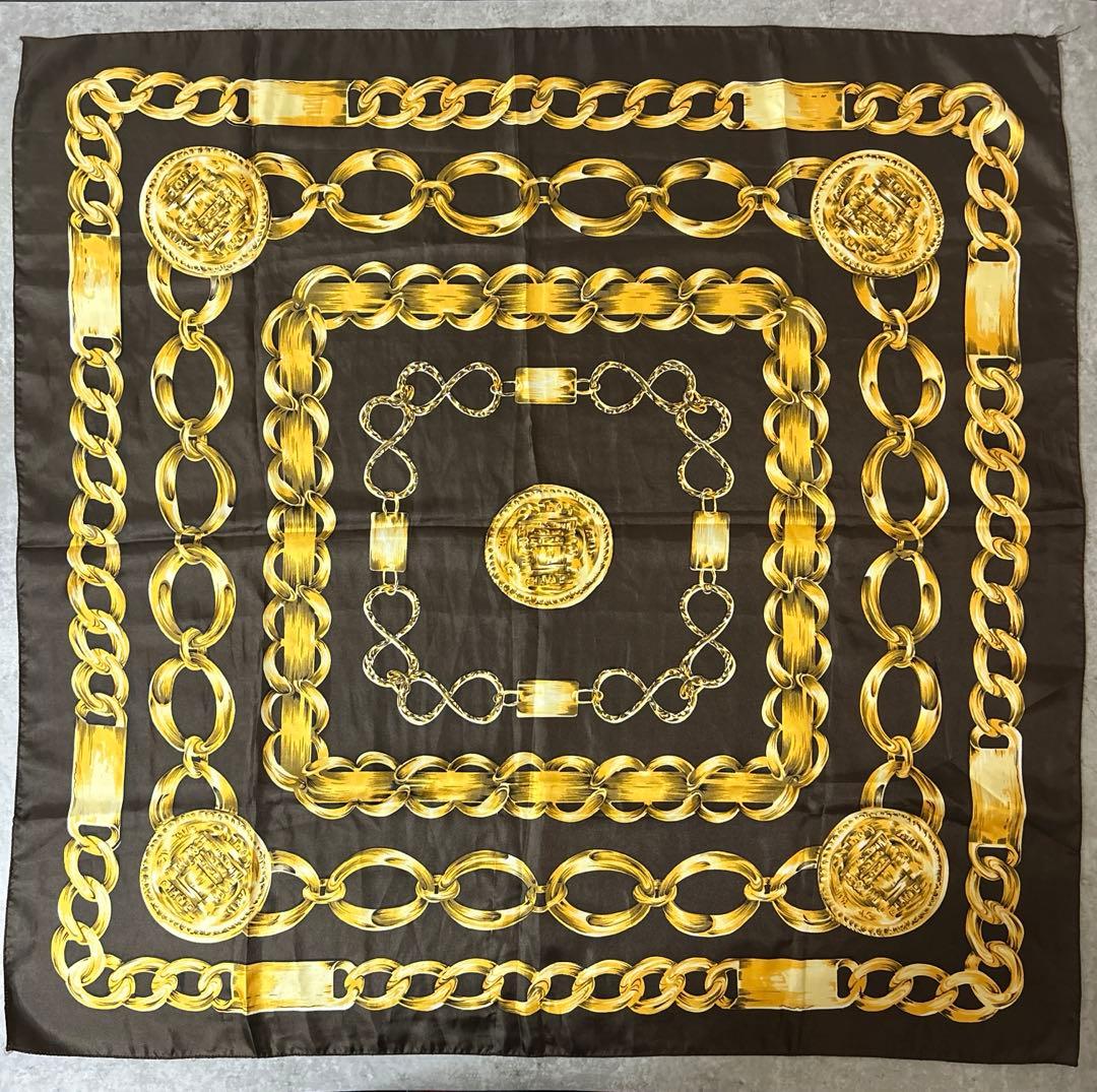 専用 CHANEL PARIS 大判スカーフ シルク ゴールド