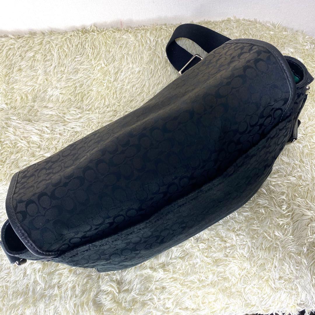 美品✨ コーチ COACH メッセンジャーバッグ シグネチャー 斜め掛け