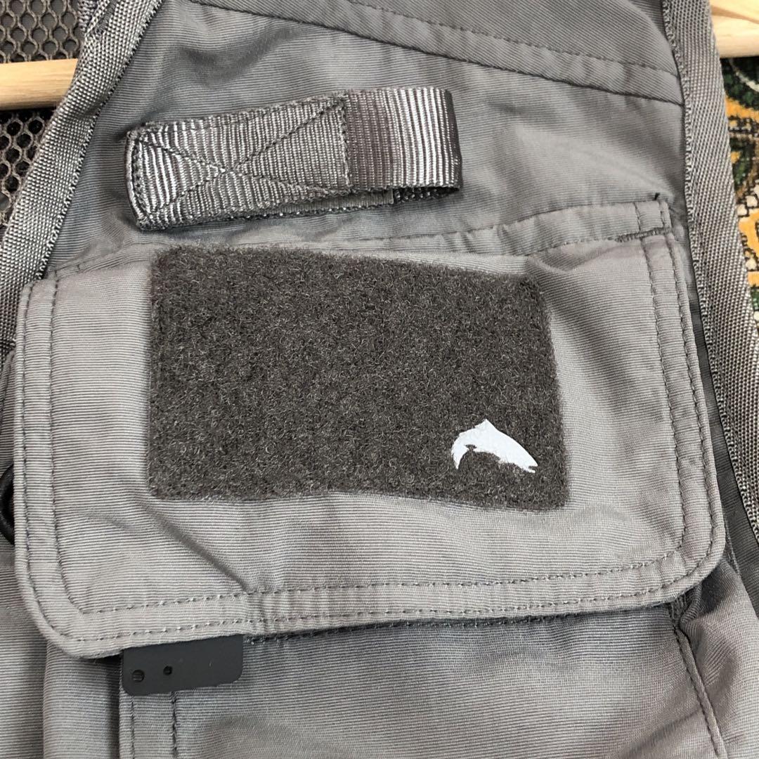 美品 SIMMS シムス トリビュトリー・フィッシングベスト ガイドベスト