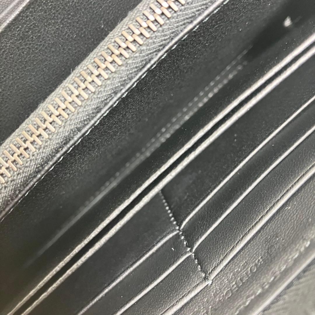 【未使用】 ボッテガヴェネタ イントレチャート ラウンドジップ FRID搭載