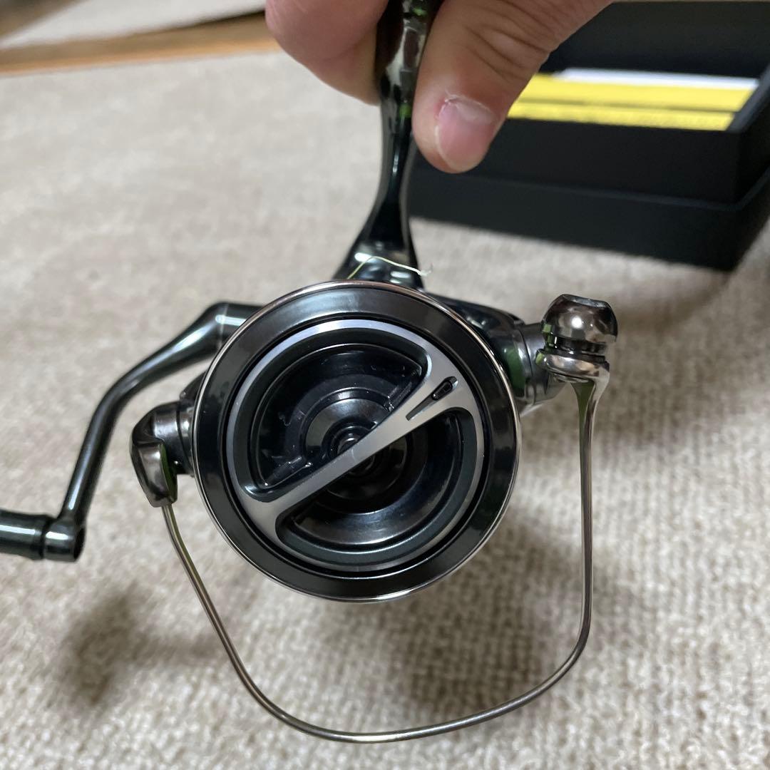 22STELLA 4000XG スピニングリール