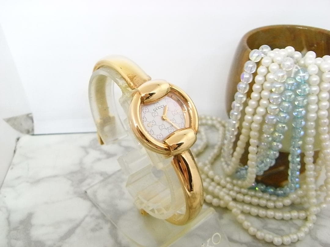 にゃんこ様　美品　グッチ　1400L 　GG文字盤　ピンクゴールド　カラー