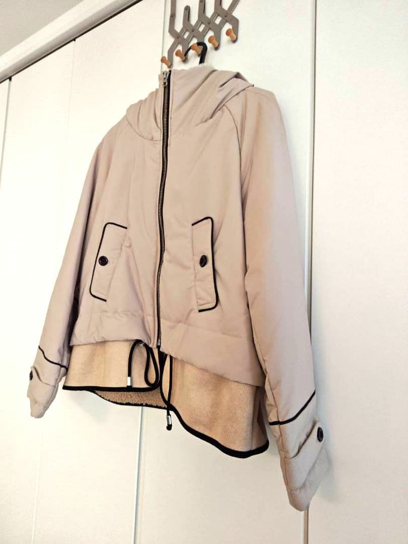 Lallia Mu（ラリアムー）バイカラーヘムショートフードコート