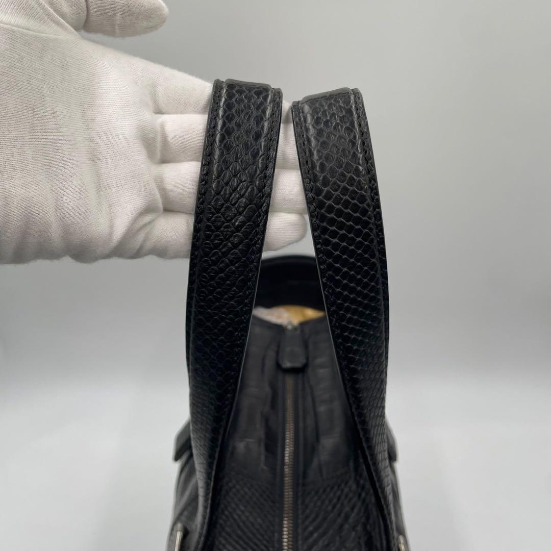 【極美品】 ジョルジオアルマーニ 銀座タワー トートバッグ 型押し レザー 黒