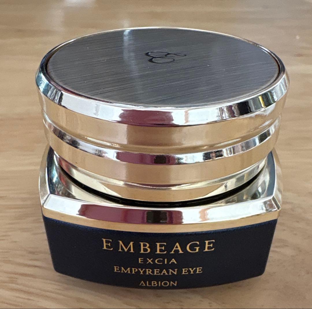 アンベアージュ エンピリアン アイ