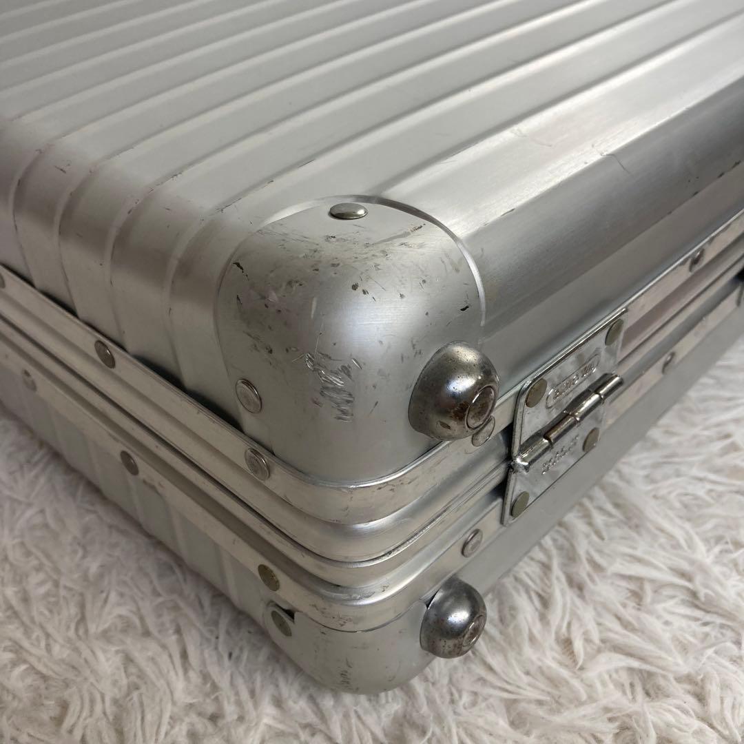 RIMOWA リモワ キャリーケース アタッシュケース 鍵付き シルバー