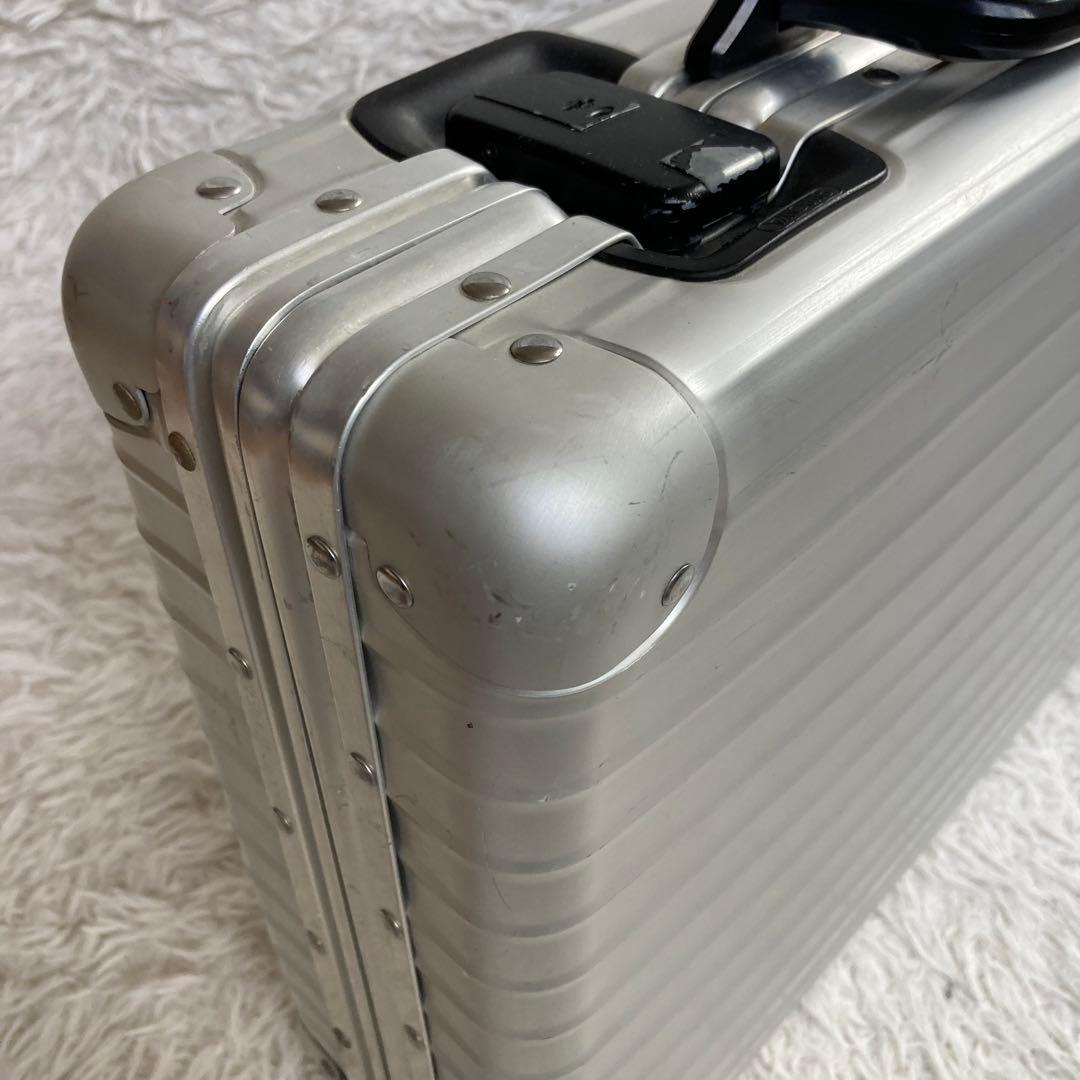 RIMOWA リモワ キャリーケース アタッシュケース 鍵付き シルバー