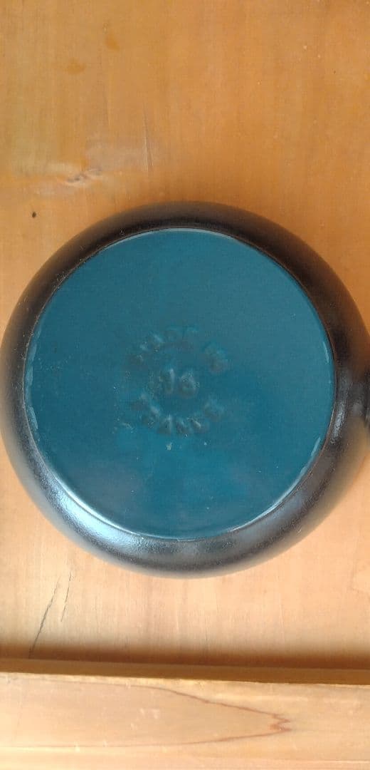 STAUB 鋳鉄製フライパン 16cm　スキレット