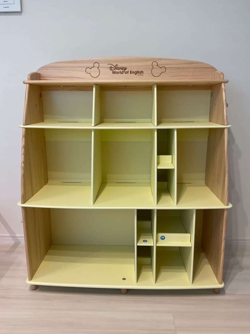 DWE BOOKCASE 〜Disney World of English〜