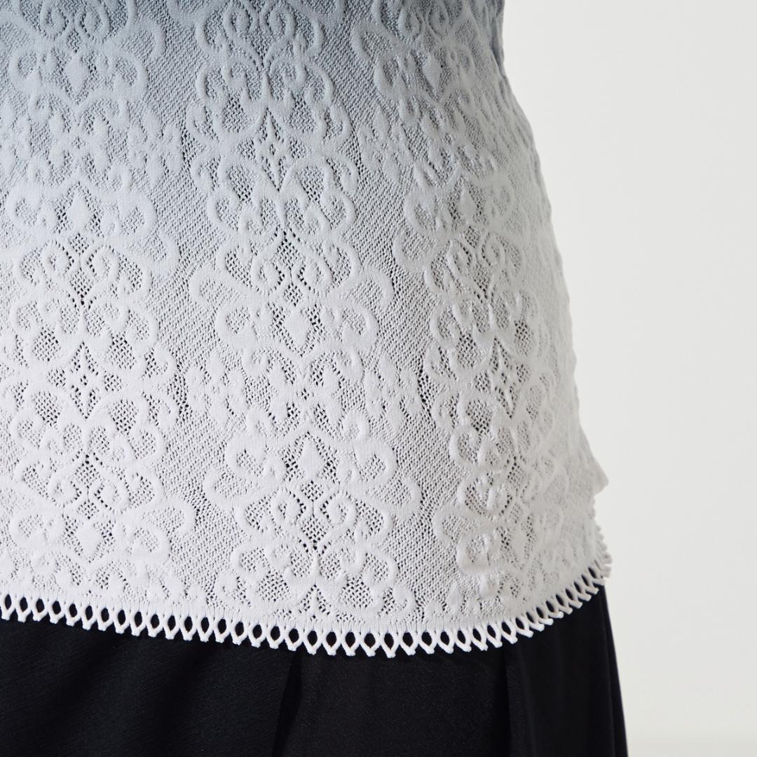 【新品】グラデーションクルーニットトップ 長袖 ノーソーイングニット チャコット