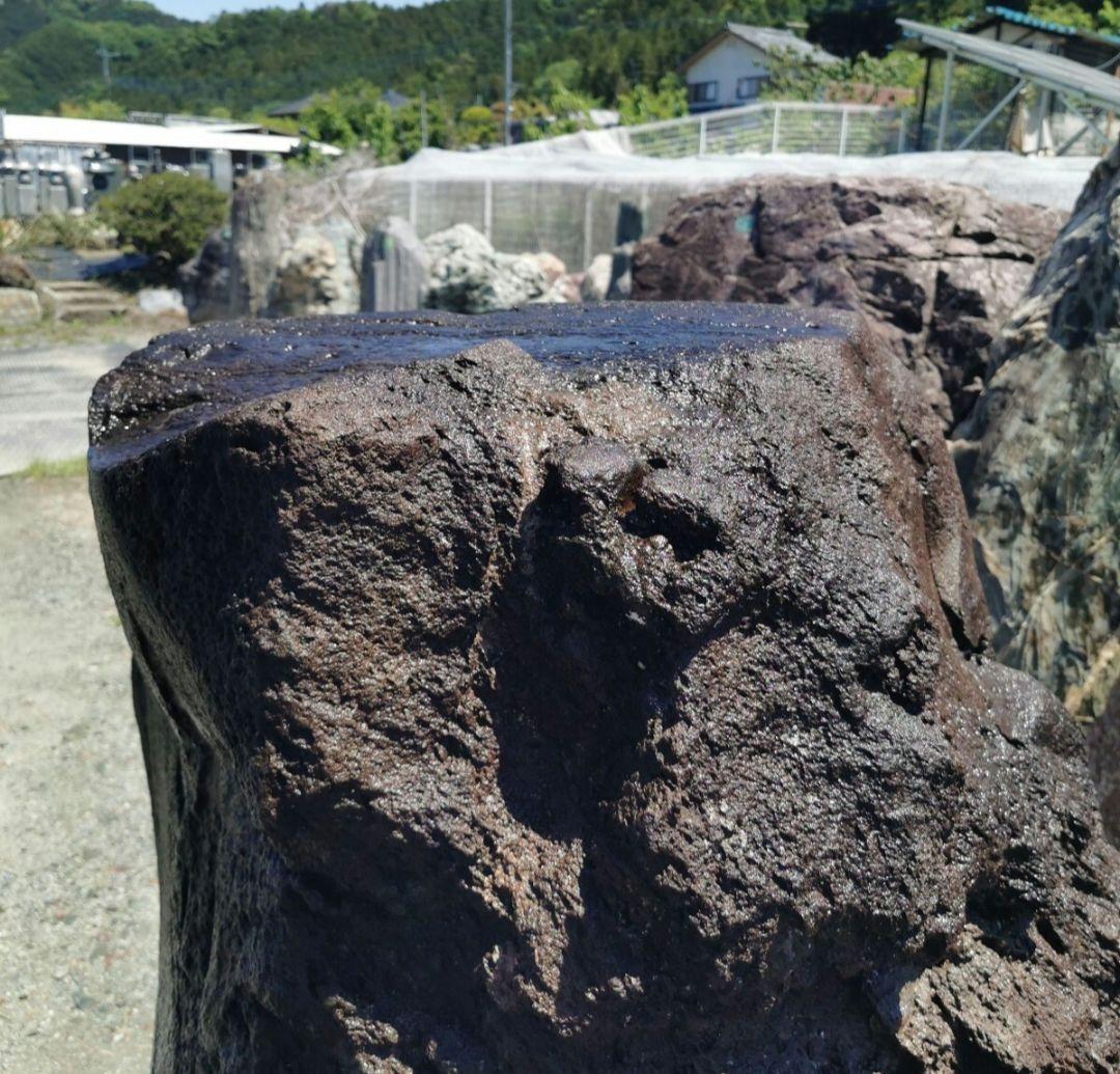 鳥海石　1.7トン　庭石　石　石材　庭 坪庭　ガーデニング　置物　オブジェ