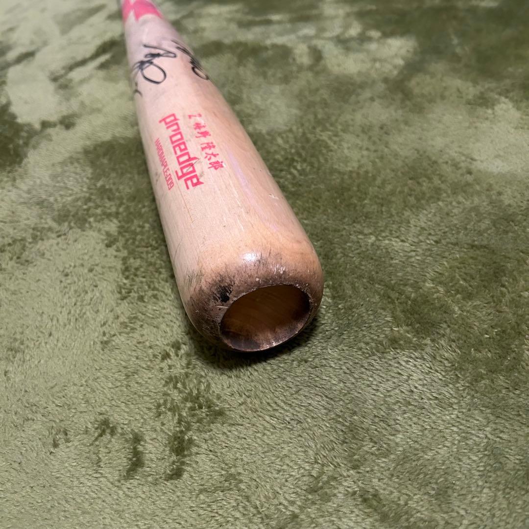 【梅野隆太郎　選手】直筆サイン 実使用　阪神タイガース公式バット