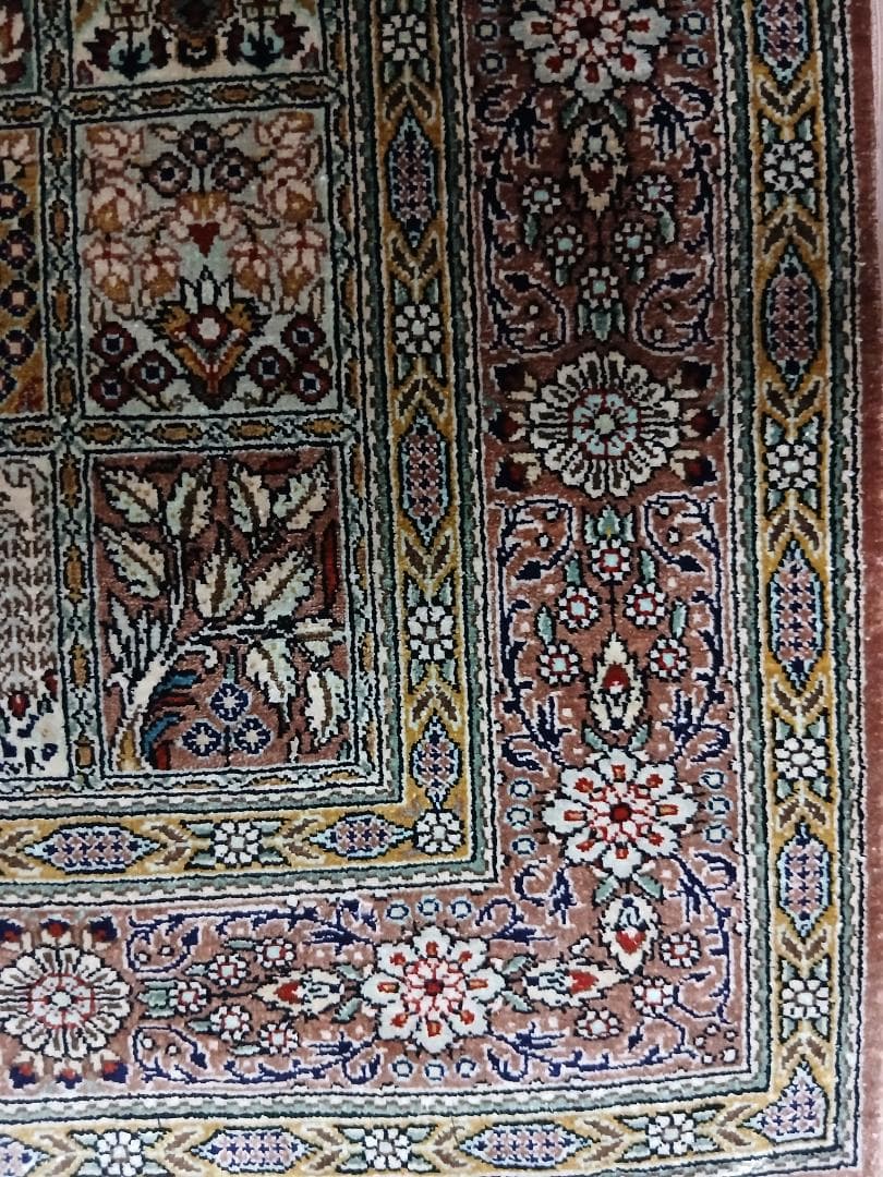 クム　ペルシャ絨毯　93 x 64cm　81万ノット位　玄関マット　シルク　手織