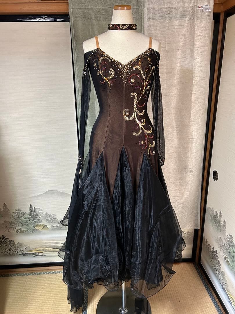 社交ダンスドレス 黒 ビーズ装飾 Mサイズ 装飾品付き