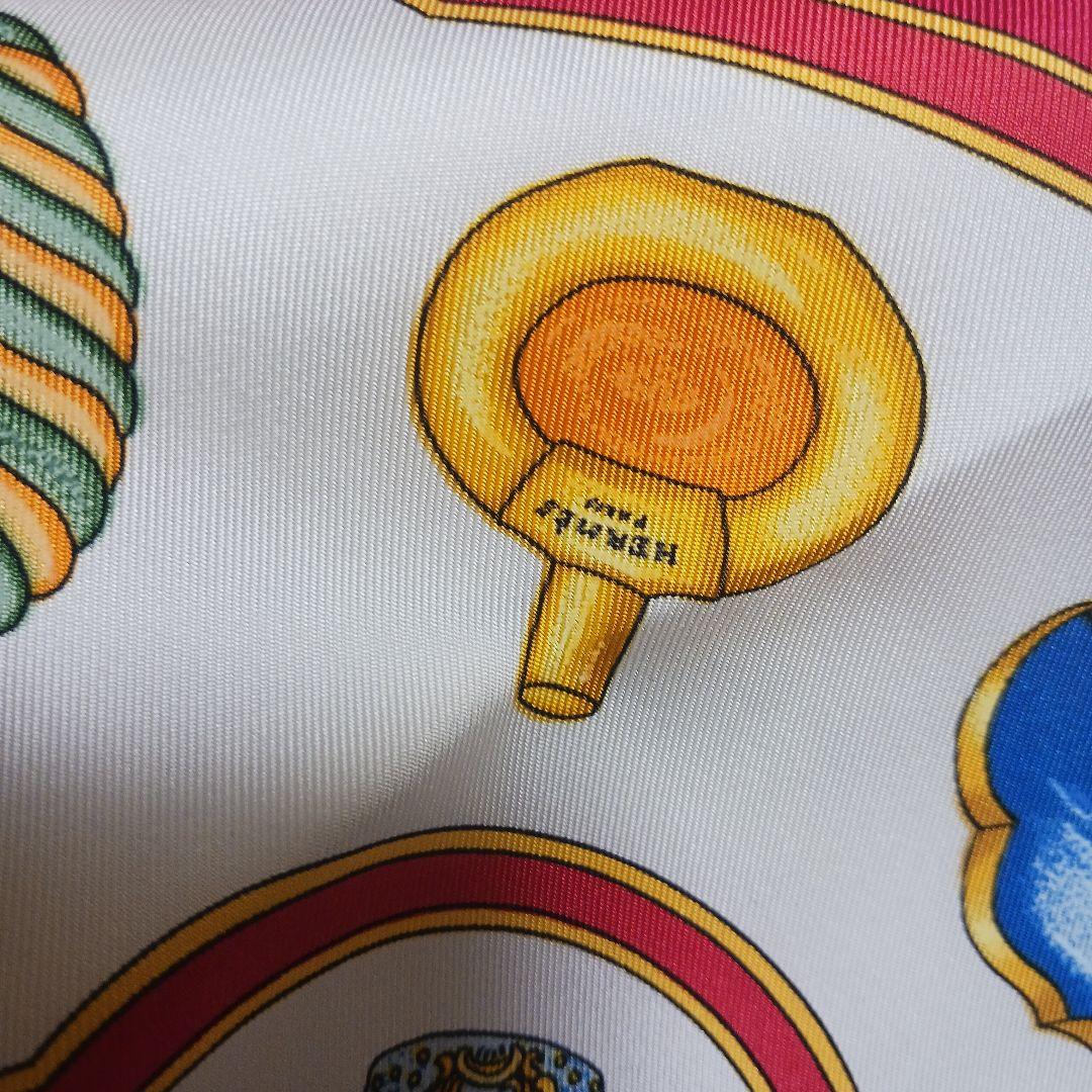 HERMES 香水瓶デザイン シルクスカーフ