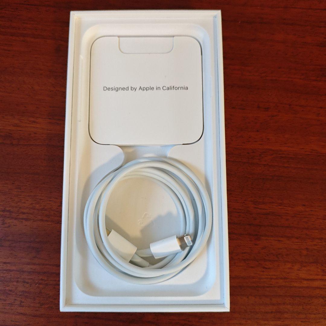 【極美品】Apple iPhone SE2 ホワイト 64GB