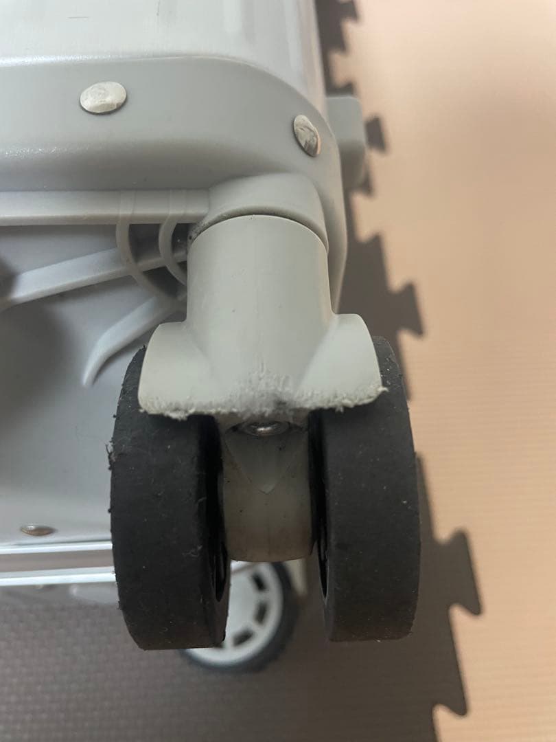 メルセデスベンツ　キャリーケース