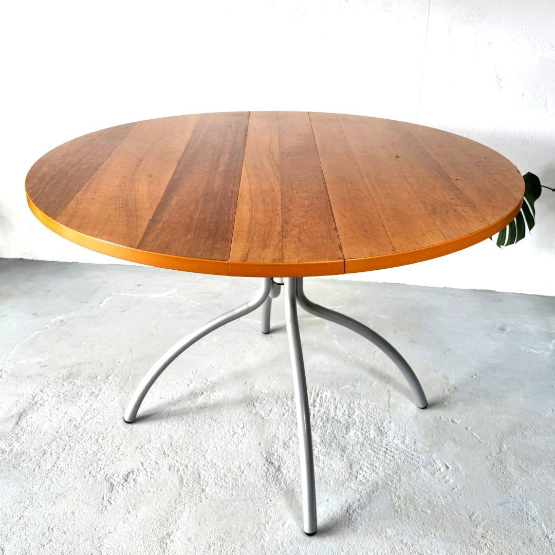 北欧　BoConcept occa ダイニングテーブル バタフライ　丸テーブル