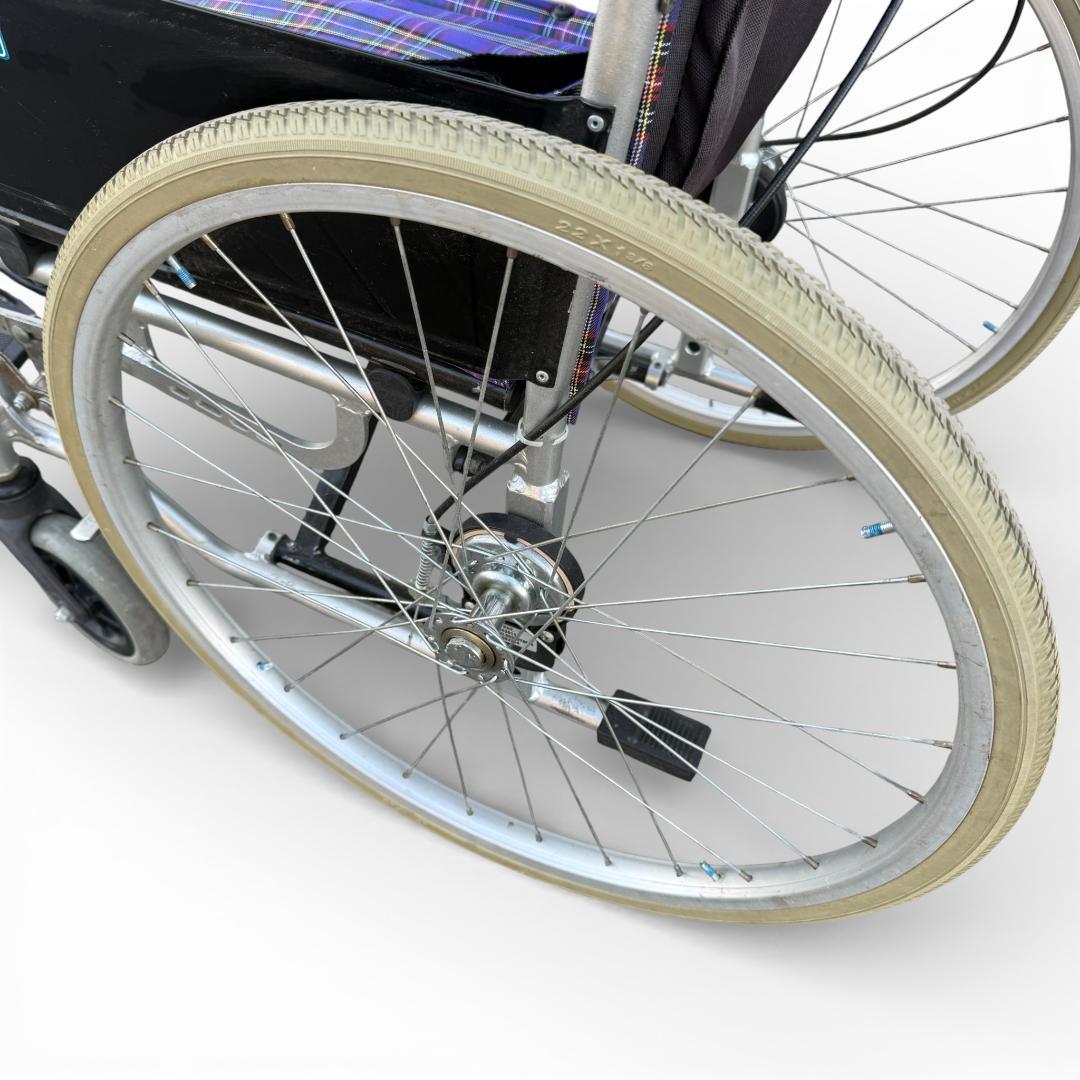 カワムラ自走式車椅子 KAJ102SB-40 ノーパンクタイヤ 背折れ介護 介助