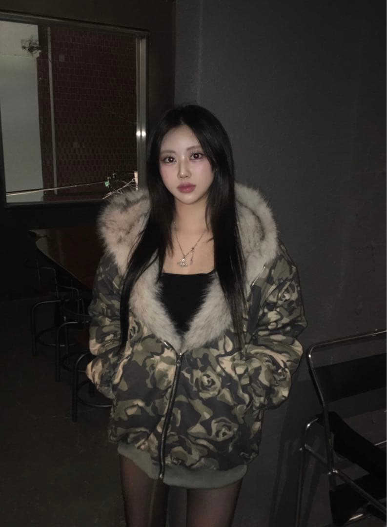 迷彩柄ファー付きジャケット　フーディ