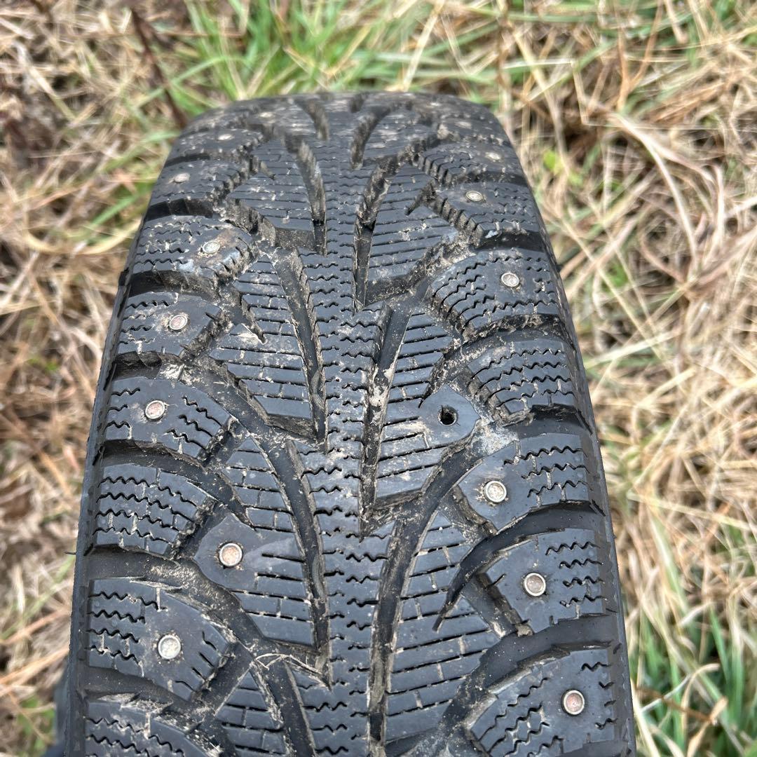 Hankookスパイクタイヤ　175/70R14 84T